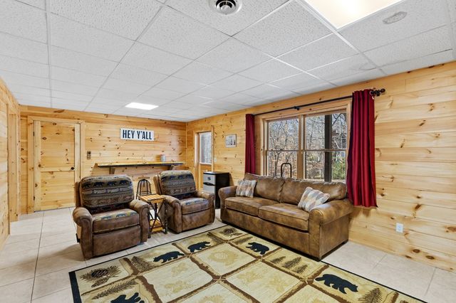 814 Eagle Mountain Drive W, Ellijay, GA 30540