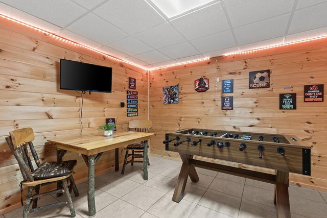 814 Eagle Mountain Drive W, Ellijay, GA 30540