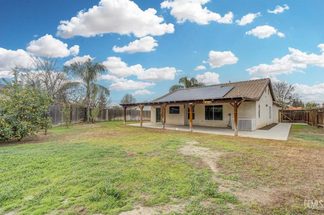 7608 Greywolf Court, Bakersfield, CA 93307