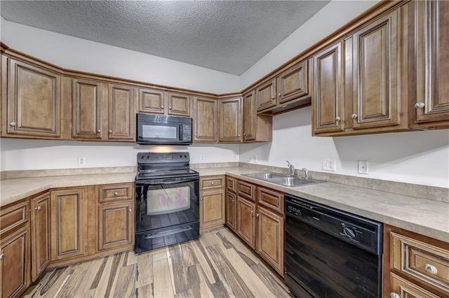 3301-3303 N 103rd Terrace, Kansas City, KS 66109