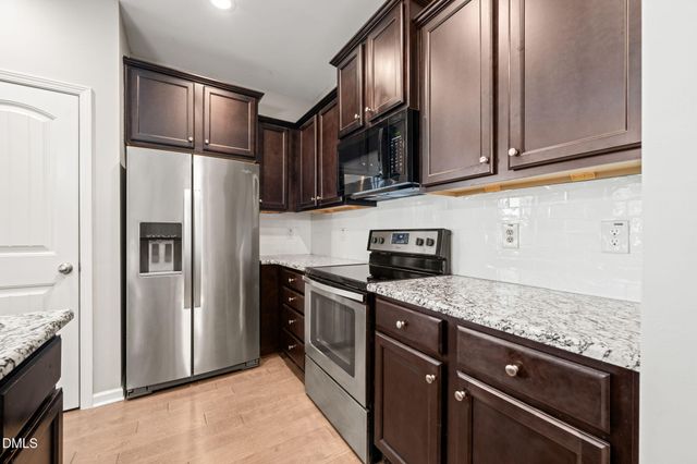 303 Bella Square, Smithfield, NC 27577