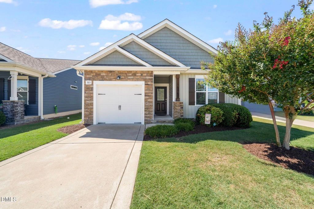 303 Bella Square, Smithfield, NC 27577