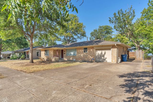 1232 Valley Vista Drive, Grapevine, TX 76051