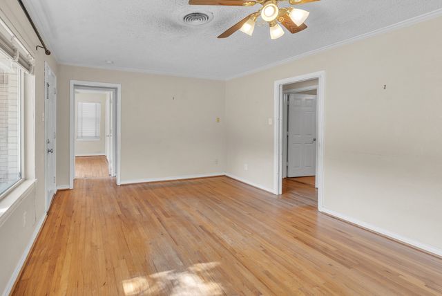 1232 Valley Vista Drive, Grapevine, TX 76051