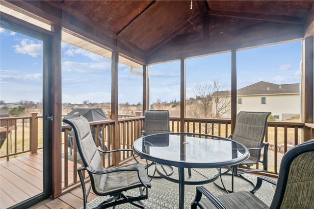 110 Willow Lane, North Liberty, IA 52317