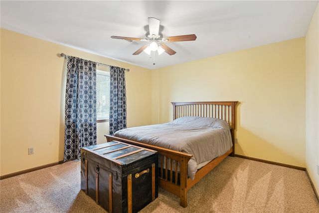 110 Willow Lane, North Liberty, IA 52317