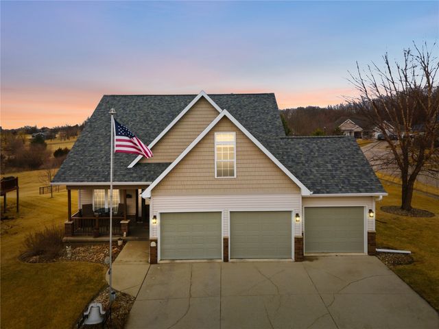 110 Willow Lane, North Liberty, IA 52317