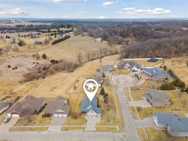 110 Willow Lane, North Liberty, IA 52317