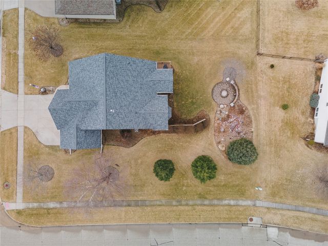 110 Willow Lane, North Liberty, IA 52317