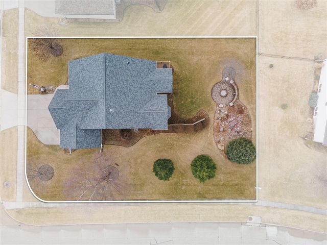 110 Willow Lane, North Liberty, IA 52317