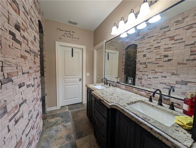 2007 Kingfisher Lane, Mission, TX 78572