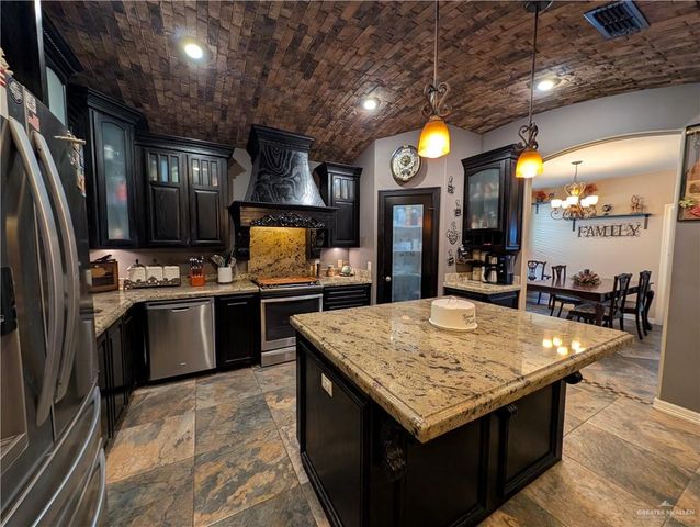 2007 Kingfisher Lane, Mission, TX 78572