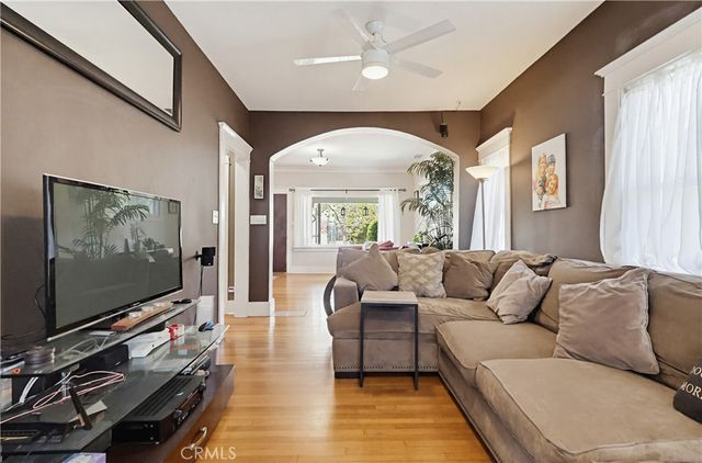 1130 E Appleton, Long Beach, CA 90802