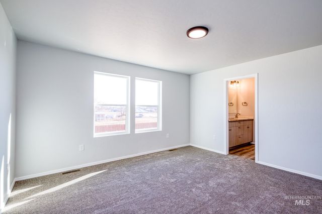 7477 S Menzingers Ave, Meridian, ID 83642