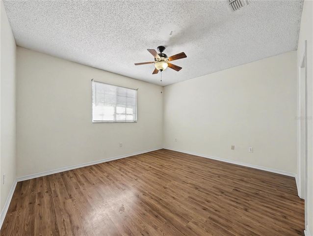 5701 BENTGRASS DRIVE 18-207, Sarasota, FL 34235