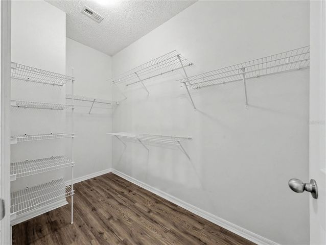 5701 BENTGRASS DRIVE 18-207, Sarasota, FL 34235