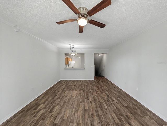 5701 BENTGRASS DRIVE 18-207, Sarasota, FL 34235