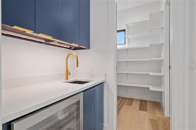 200 N Lake Hills DR, Austin, TX 78733