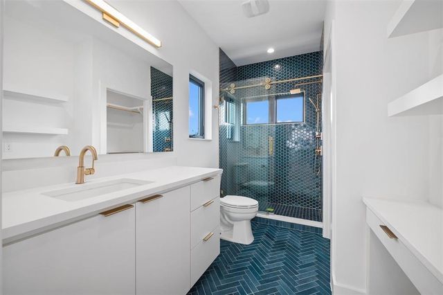 200 N Lake Hills DR, Austin, TX 78733