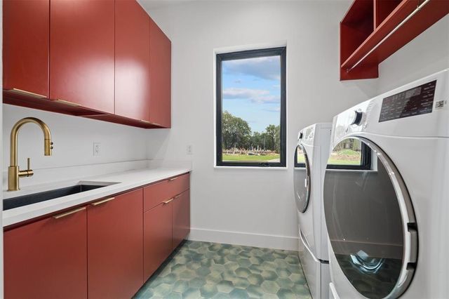 200 N Lake Hills DR, Austin, TX 78733