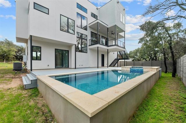 200 N Lake Hills DR, Austin, TX 78733