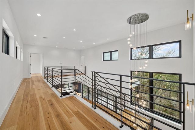 200 N Lake Hills DR, Austin, TX 78733