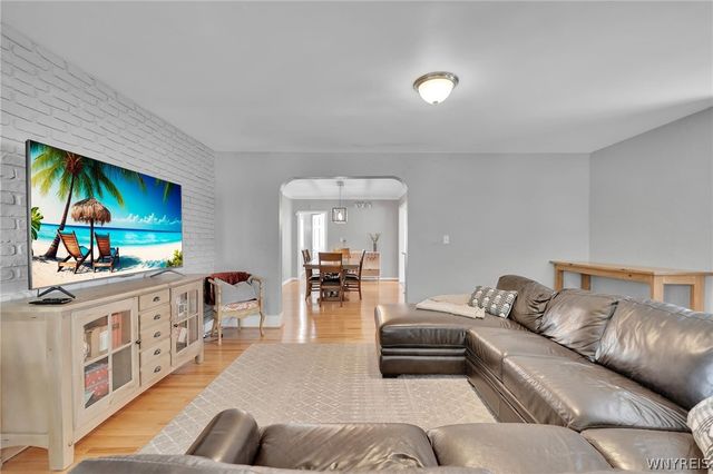 163 Taunton Place, Buffalo, NY 14216