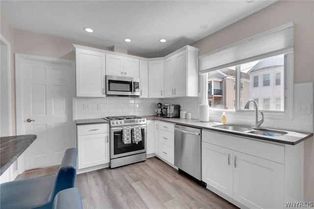 163 Taunton Place, Buffalo, NY 14216