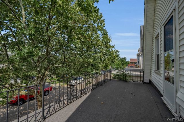 163 Taunton Place, Buffalo, NY 14216