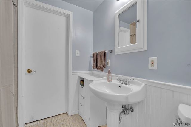 163 Taunton Place, Buffalo, NY 14216