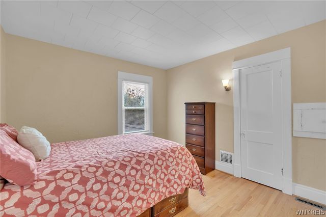 163 Taunton Place, Buffalo, NY 14216