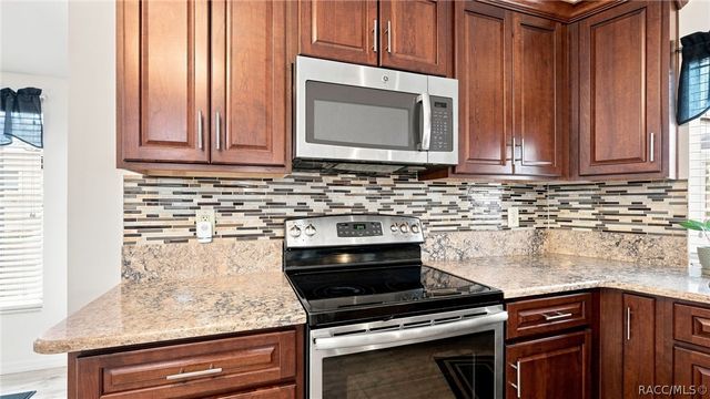 1140 S Softwind Loop, Lecanto, FL 34461