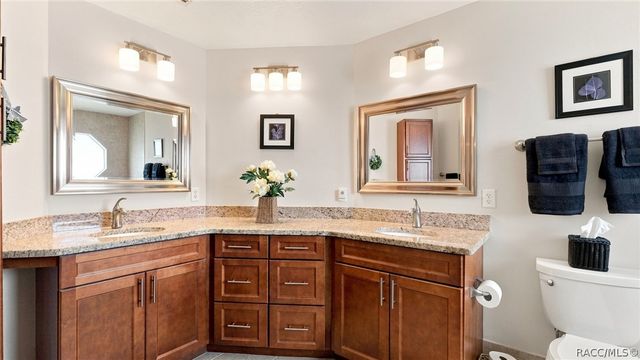 1140 S Softwind Loop, Lecanto, FL 34461