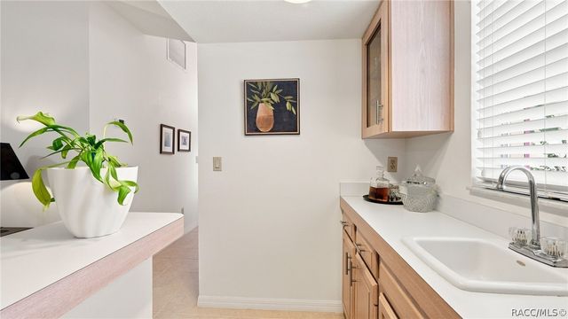 1140 S Softwind Loop, Lecanto, FL 34461