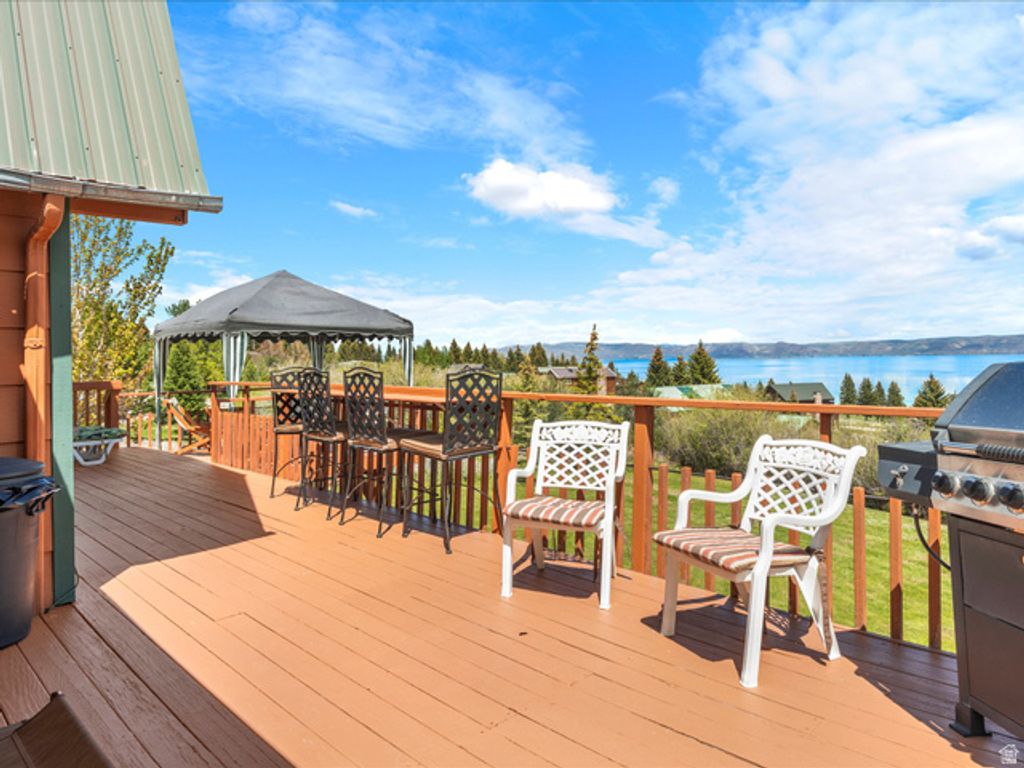 Image 3 of property listing at 371 LEWIS LOOP #29, Fish Haven, ID 83287