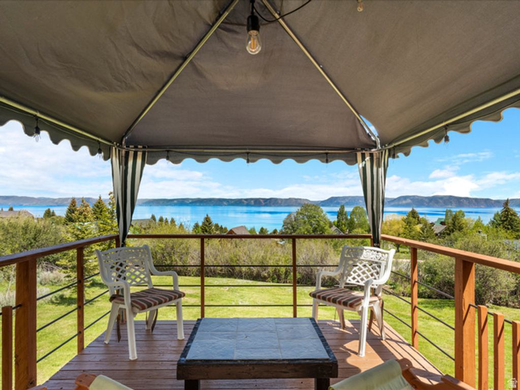 Image 4 of property listing at 371 LEWIS LOOP #29, Fish Haven, ID 83287
