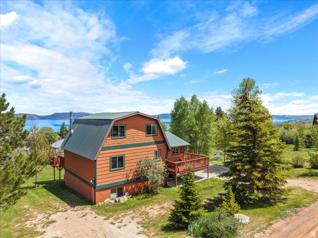 Image 8 of property listing at 371 LEWIS LOOP #29, Fish Haven, ID 83287