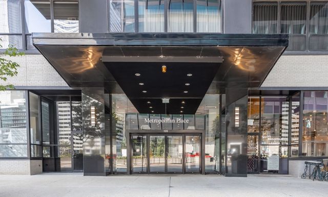 130 S Canal Street 208, Chicago, IL 60606