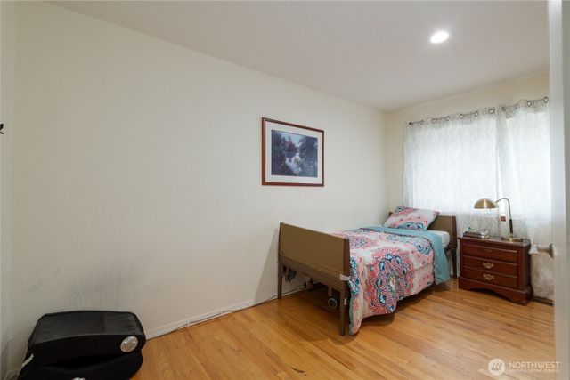 710 ROE Street, Steilacoom, WA 98388