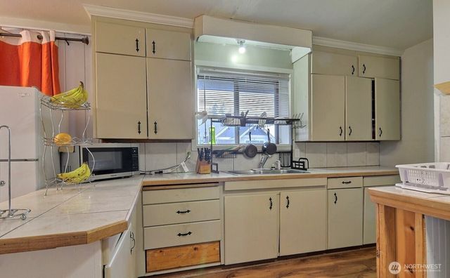 710 ROE Street, Steilacoom, WA 98388