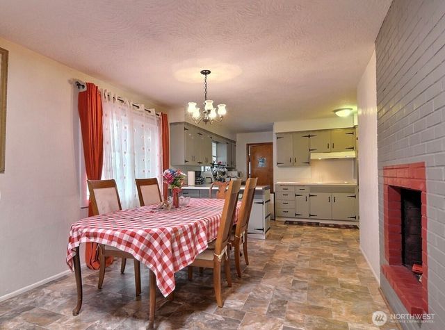 710 ROE Street, Steilacoom, WA 98388