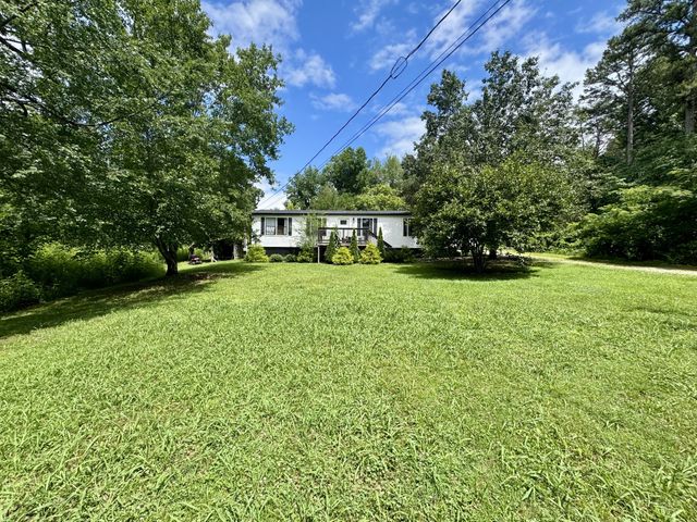 563 Sunset Point Rd, Mcminnville, TN 37110