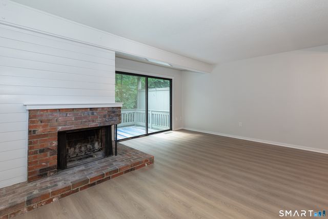 47 Woods Way 47, Woodbury, CT 06798