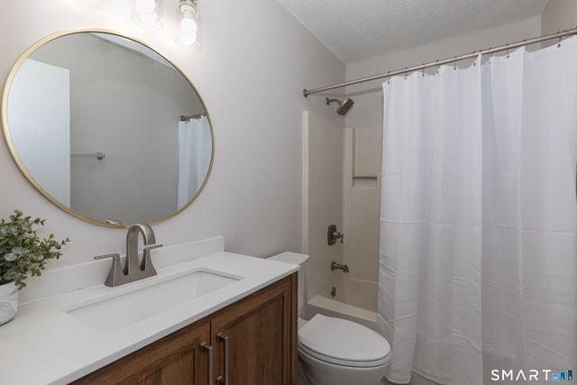47 Woods Way 47, Woodbury, CT 06798