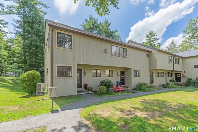 47 Woods Way 47, Woodbury, CT 06798