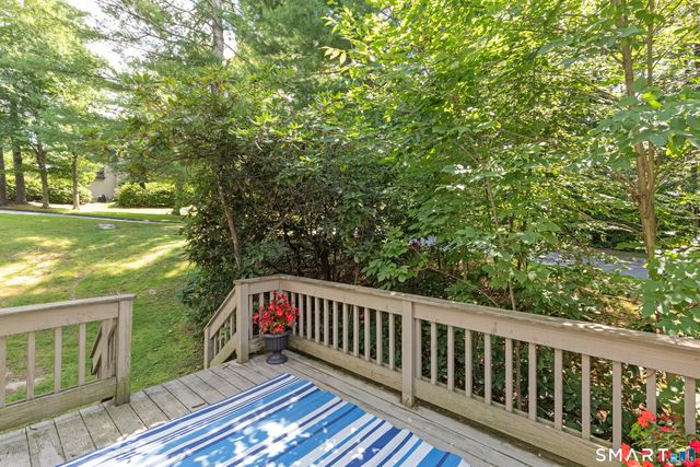 47 Woods Way 47, Woodbury, CT 06798