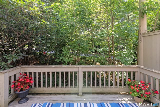 47 Woods Way 47, Woodbury, CT 06798