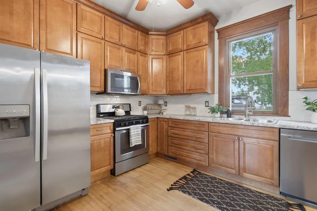 2031 Eastern Avenue, Davenport, IA 50803