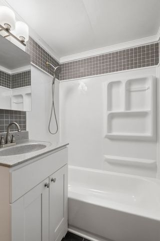 2031 Eastern Avenue, Davenport, IA 50803