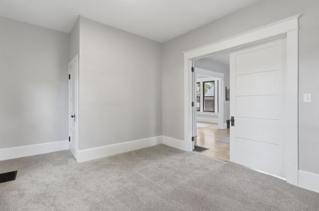 2031 Eastern Avenue, Davenport, IA 50803